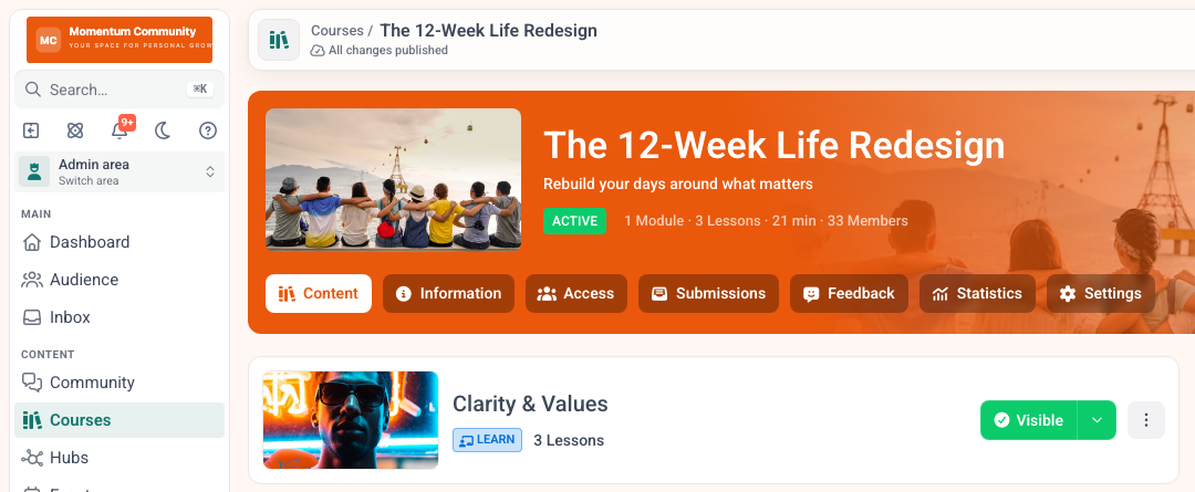 Course structure in MemberArea: the course header with module, lesson and member count above the module card with its lessons