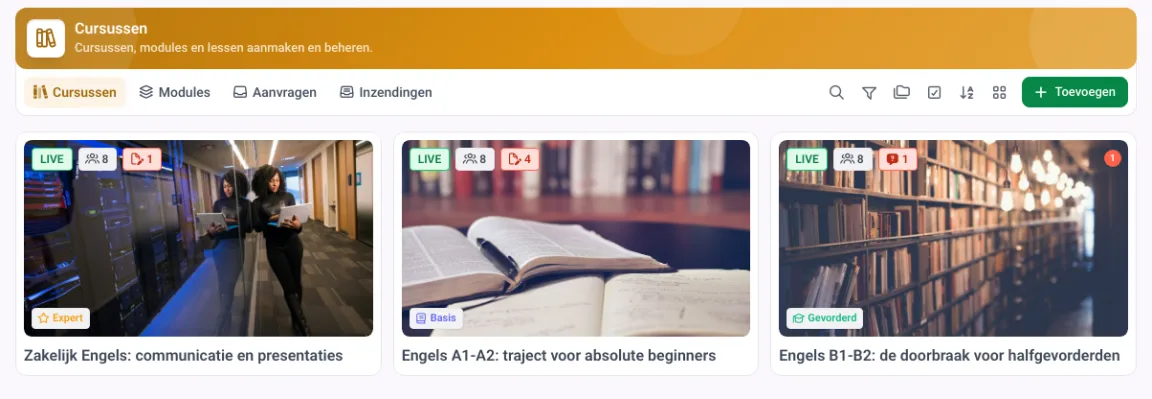 Cursusoverzicht in MemberArea met categorieën, aantal leden en laatste bewerking per cursus